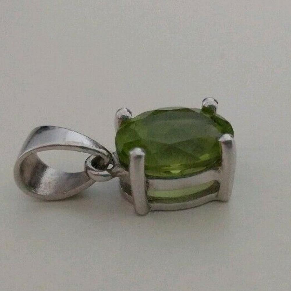 Peridot Sterling Silver Oval Pendant - Picture 2 of 5
